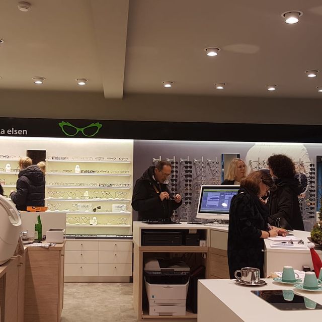 Optik Elsen, 2018: frostiges Weihnachtsevent mit Frost Eyewear