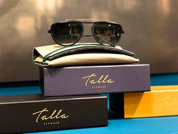 www.tallaeyewear.com
