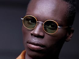 www.tallaeyewear.com
